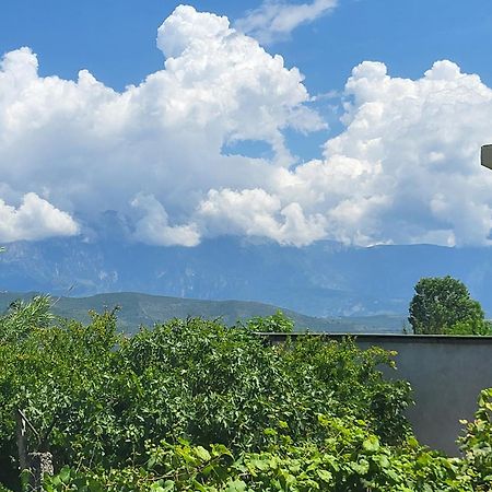Villa Ndoni Berat Bagian luar foto
