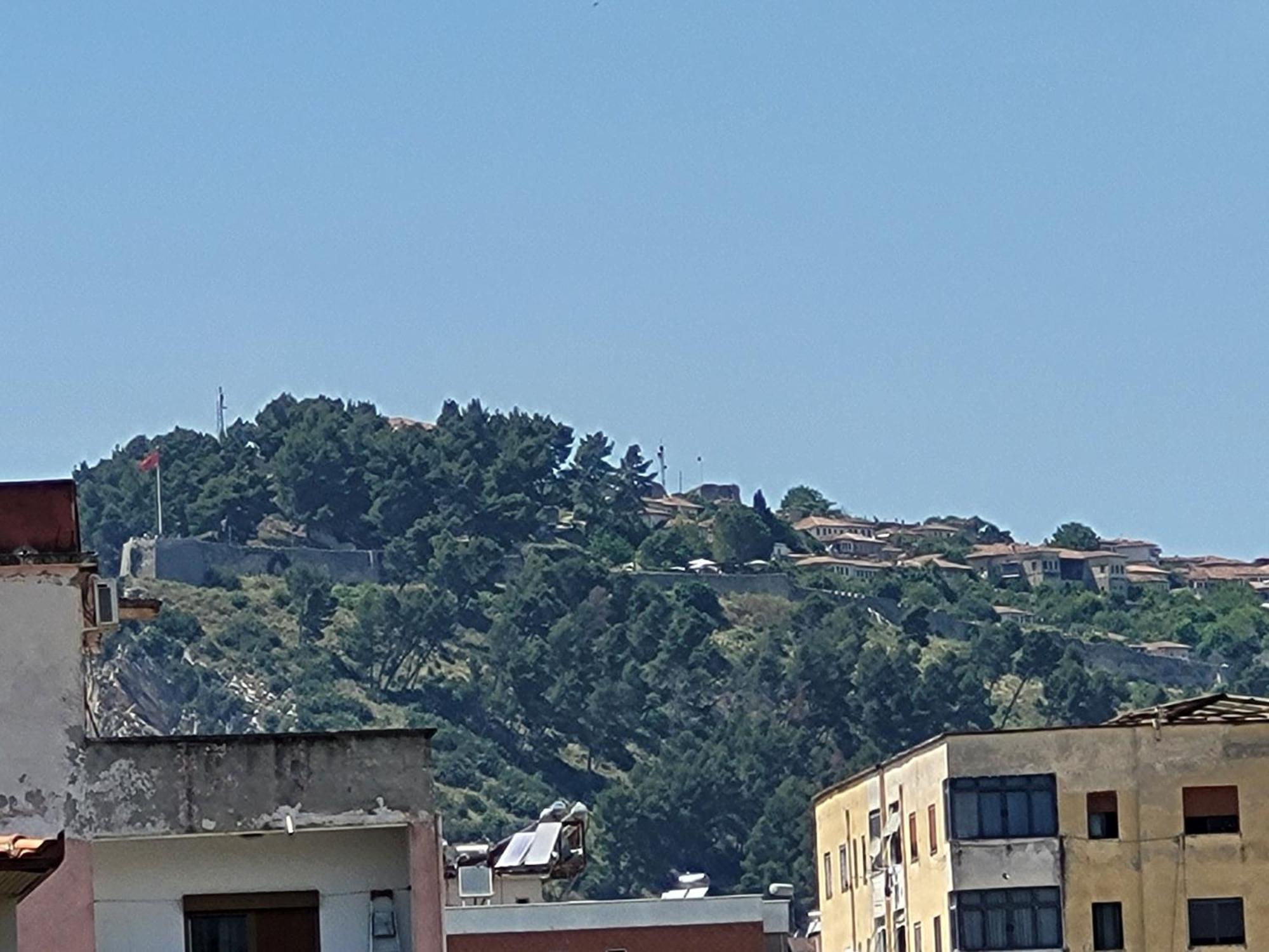 Villa Ndoni Berat Bagian luar foto